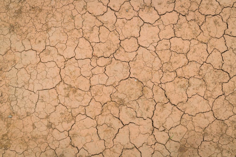 L'argile sans eau devient dure 